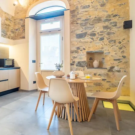 Santo's - Seaside And Bikeway In Riviera & Sanremo