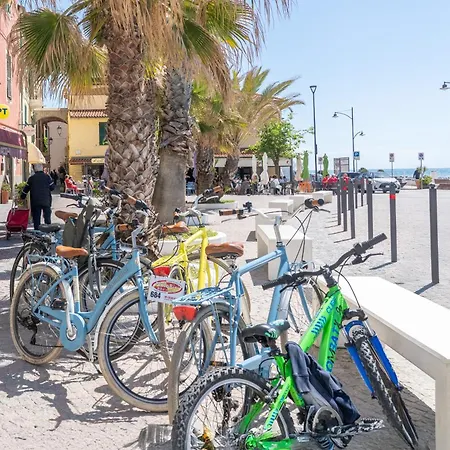 Santo's - Seaside And Bikeway In Riviera & Sanremo