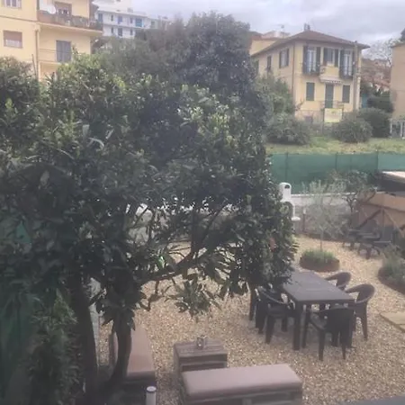 Santo's - Seaside And Bikeway In Riviera & Sanremo