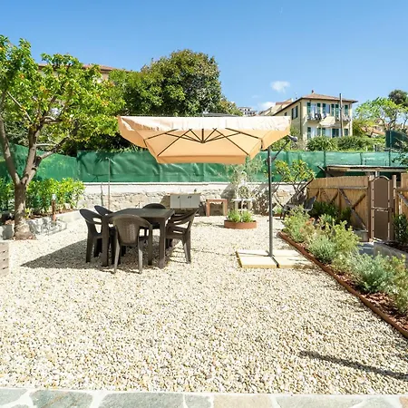 Santo's - Seaside And Bikeway In Riviera & Sanremo Appartamento