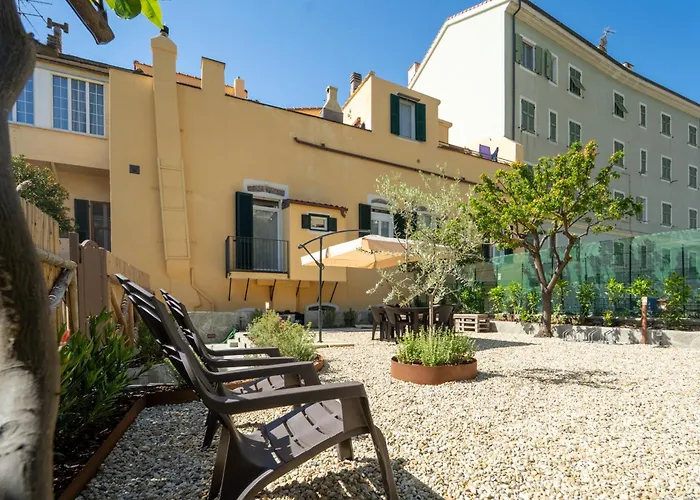 Santo's - Seaside And Bikeway In Riviera & Sanremo