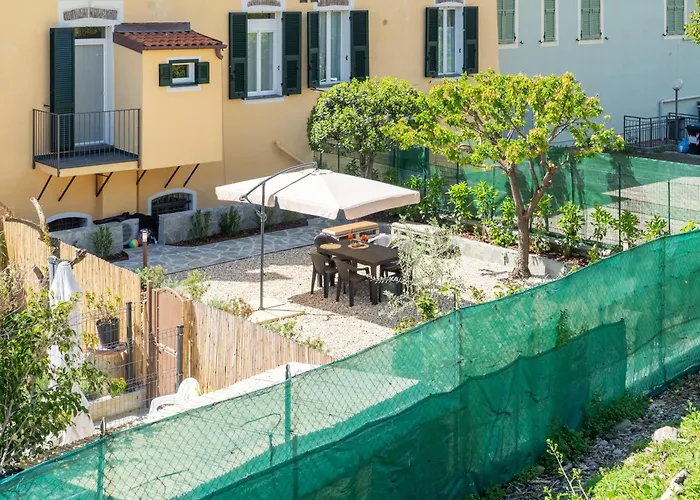 Santo's - Seaside And Bikeway In Riviera & Sanremo Apartamento *