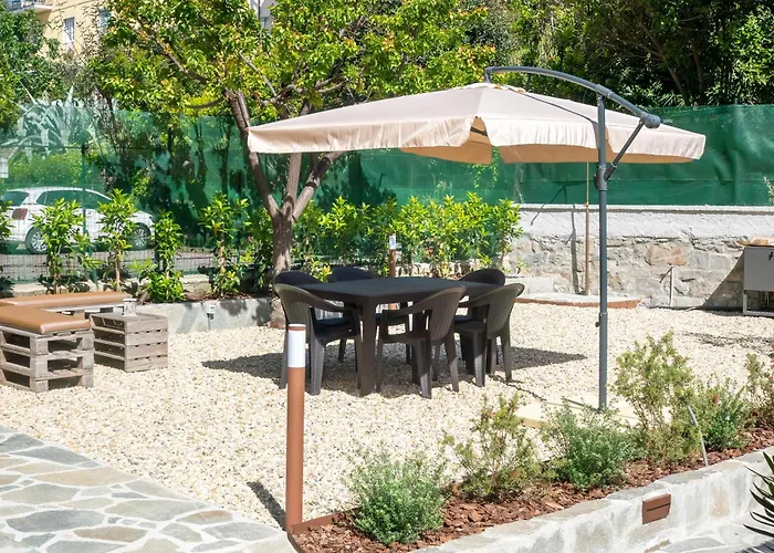 Santo's - Seaside And Bikeway In Riviera & Sanremo *