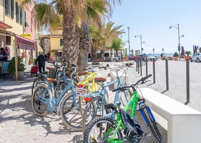 Santo's - Seaside And Bikeway In Riviera & Sanremo